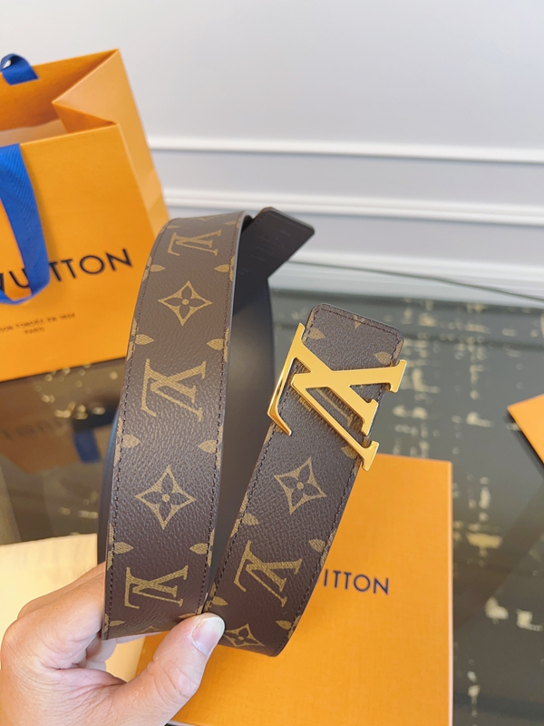 ルイヴィトンベルト着用イメージ